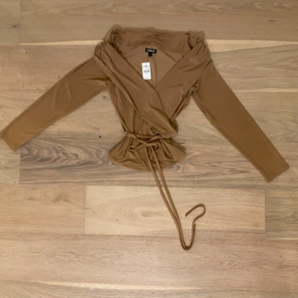 Express Tan Long Sleeve Off Shoulder Wrap Top Size Large NWT - Picture 7 of 10